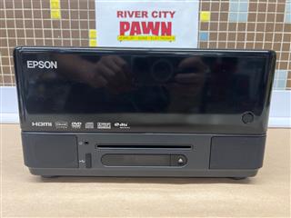 EPSON MOVIEMATE 72 with manual, remote, case and cords